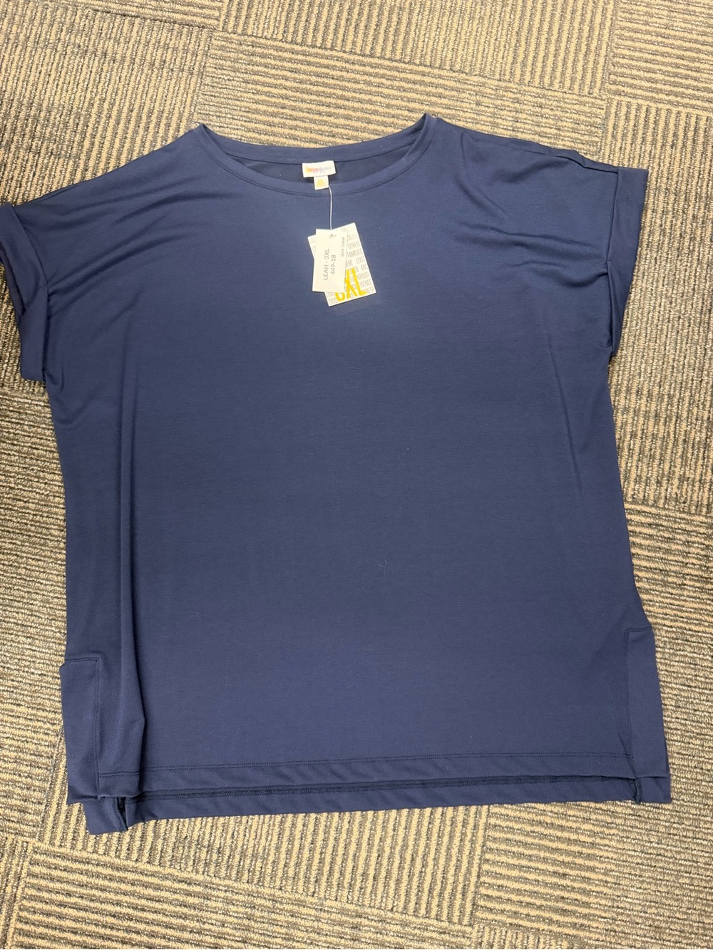 NWT LuLaRoe Leah Navy Short Sleeve Crewneck Tee Sz 3XL